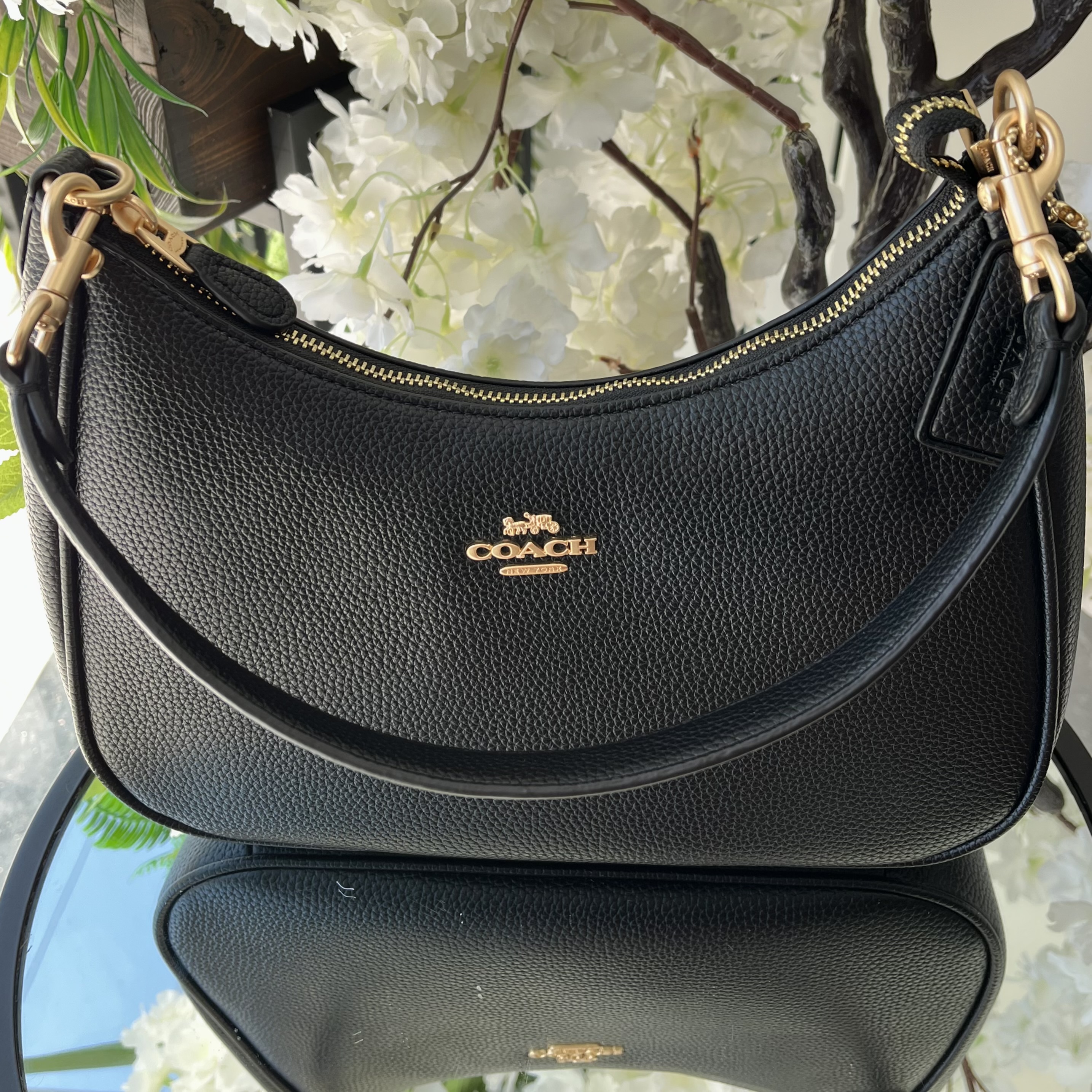 COACH-105